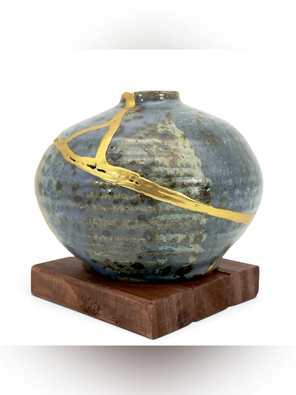 Kintsugi Vase Handmade Pottery Gold Crack Art Personal Growth Gift